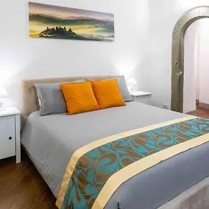  Apartment Maison Orange Italy